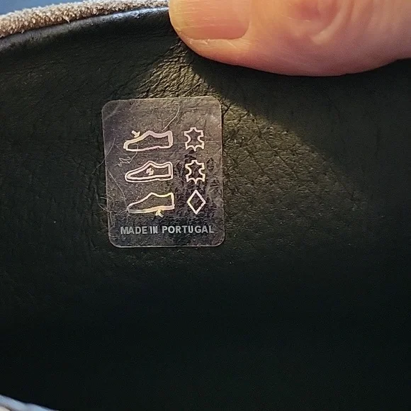 Unitnyndiversity NWOB Suede  Boots - Picture 8 of 9